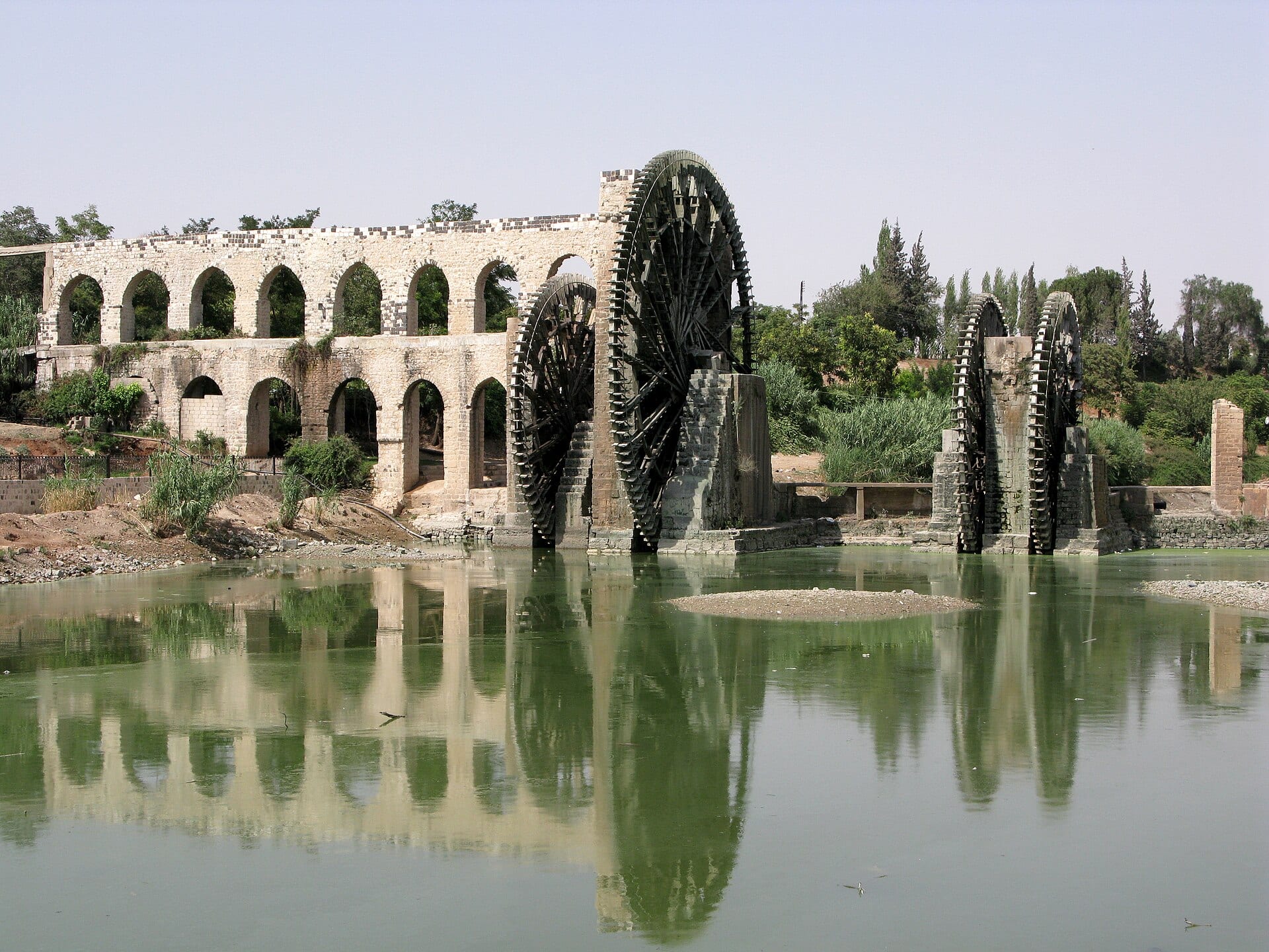 The wooden norias of Hama turning in the Orontes.